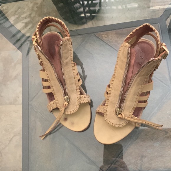 IRO Gladiator Leather Sandals with Whipstitch Detail - Picture 2 of 13